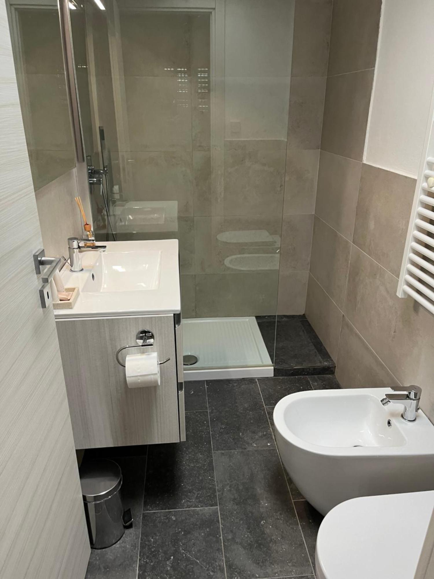Monolocale Pura Vida Apartment เวียเรจโจ ภายนอก รูปภาพ