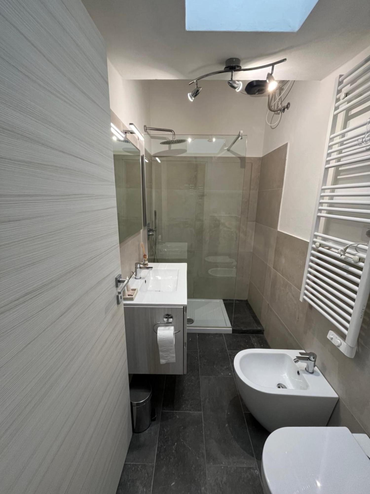 Monolocale Pura Vida Apartment เวียเรจโจ ภายนอก รูปภาพ
